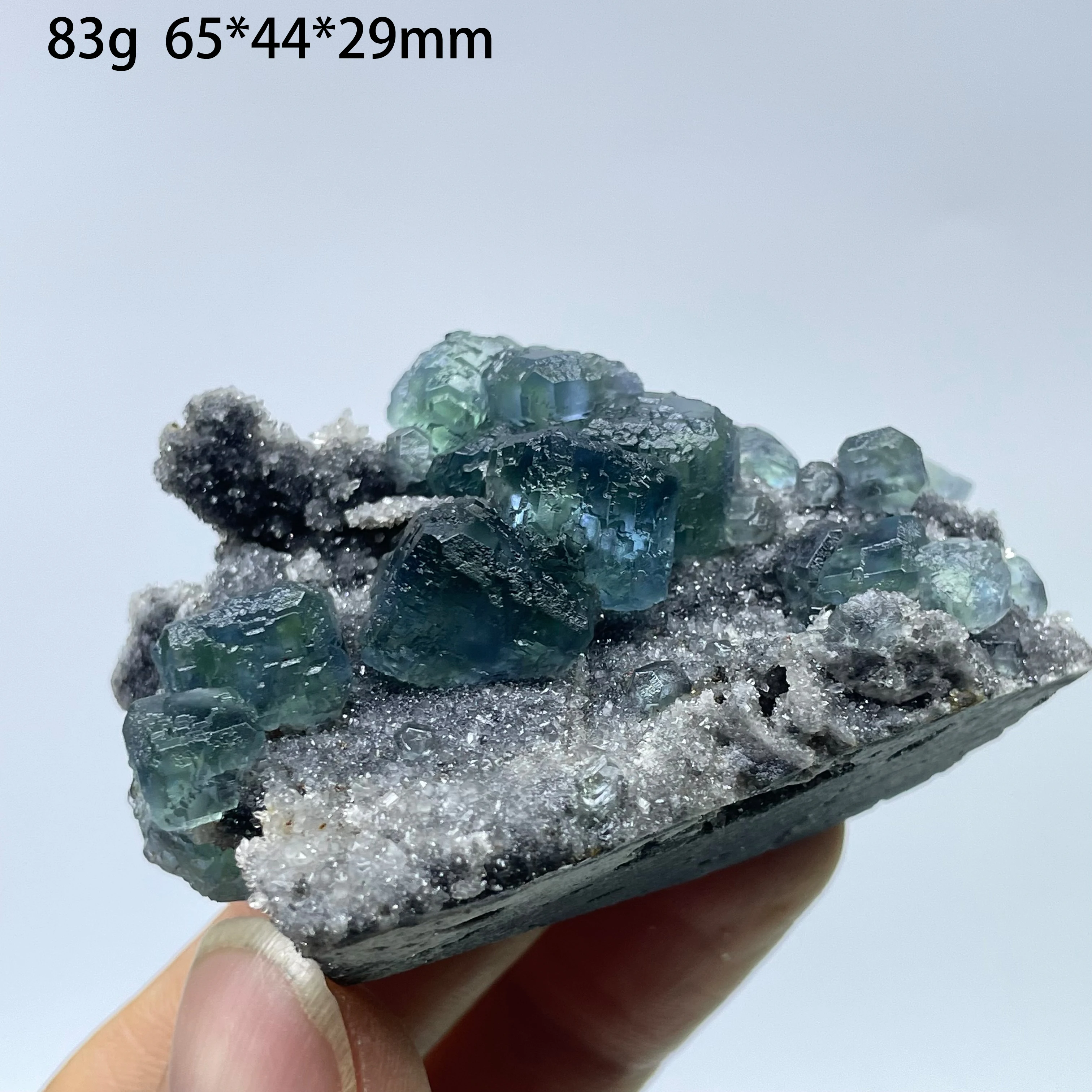 Natural Fujian Green Fluorite Crystal Cluster Mineral Specimen for Teaching Energy Feng Shui Home Decoration Gift