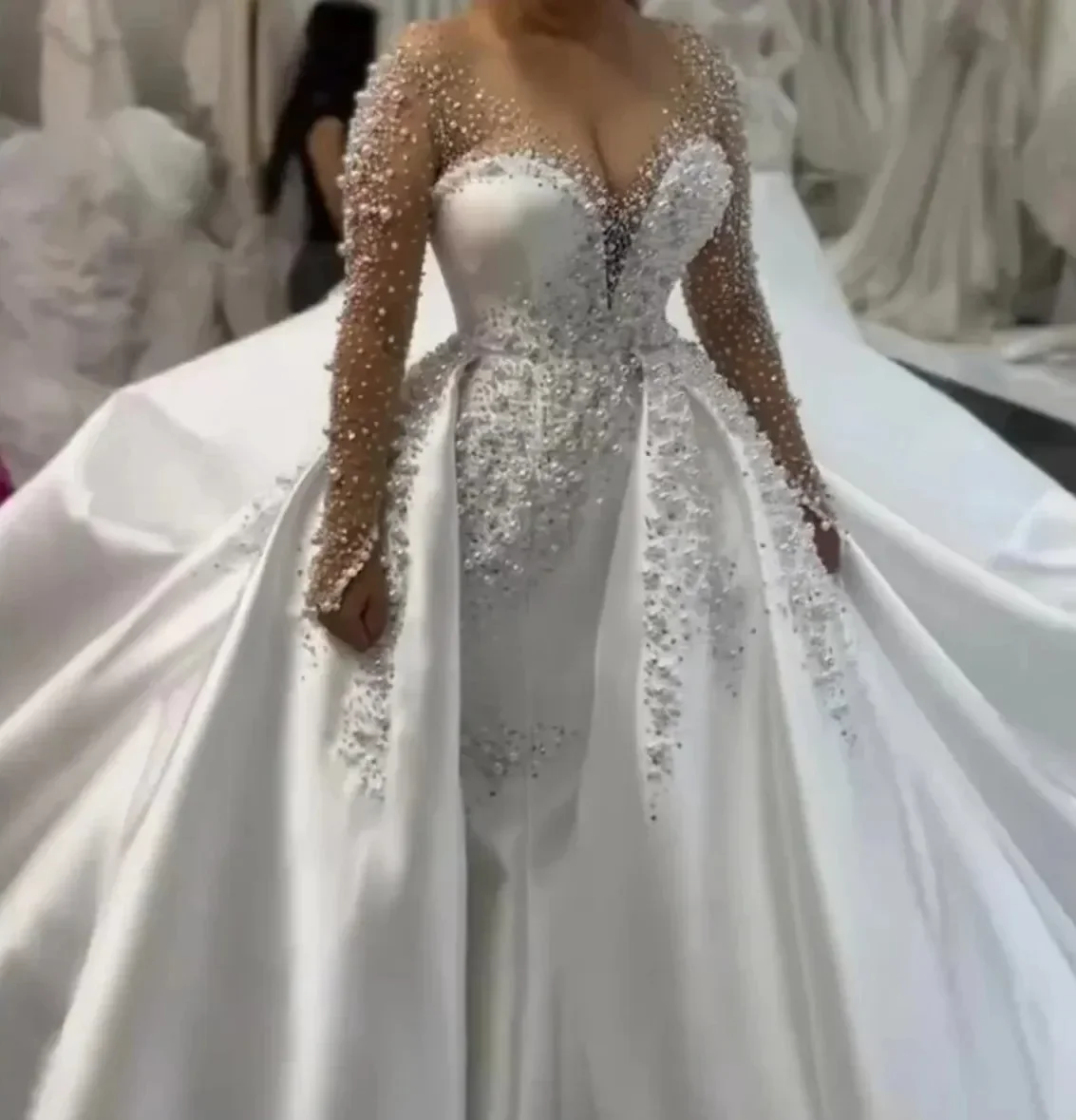 

2026 Modern Arabic Dubai Wedding Dress Sweetheart Pearls Beaded Illusion Long Sleeves Satin Mermaid Bride Gowns African