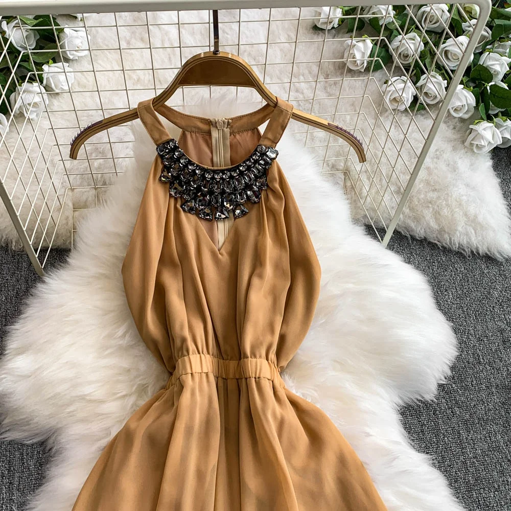 Clothland Vrouwen Sexy Kralen Diamant Maxi Jurk Uitgesneden Mouwloos Een Stuk Vrouwelijke Chic Lange Jurken Vestido QE045