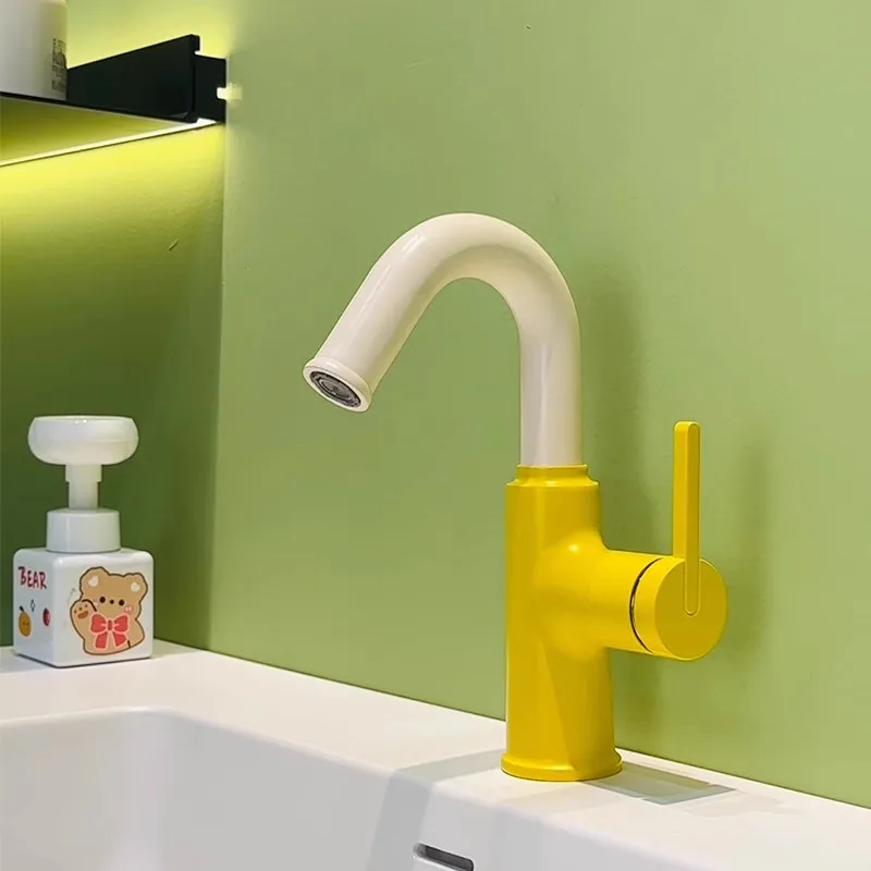 

Basin Faucet Hot and Cold Bathroom Single Lever Brass Sink Mixer Decked Acrylic Material Sink Mixer