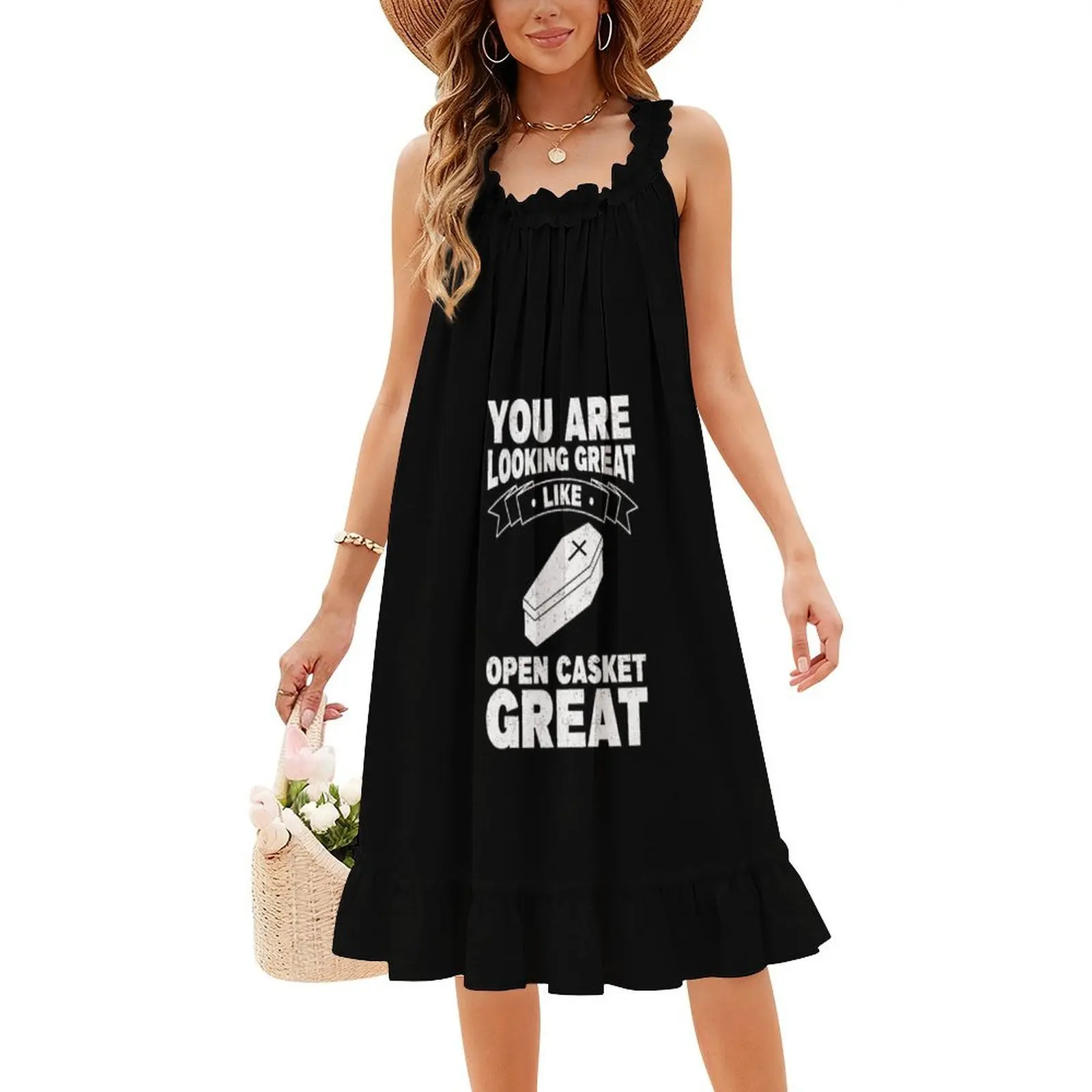 النعش المفتوح مدير جنازة عظيم Mortician Boho Chic فستان أنيق أنيق على الشاطئ وحفلات الزفاف وحفلات الاستجابة الجنازة