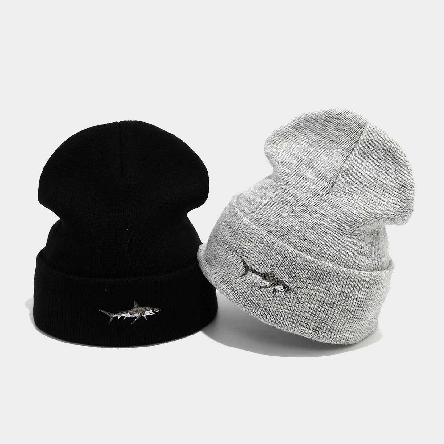 Unisex Knitted Beanie Cap with Embroidered Fish for Autumn Winter Outdoor Fashion Hip-Hop Skullies Pullover Cap Ski Bonnet