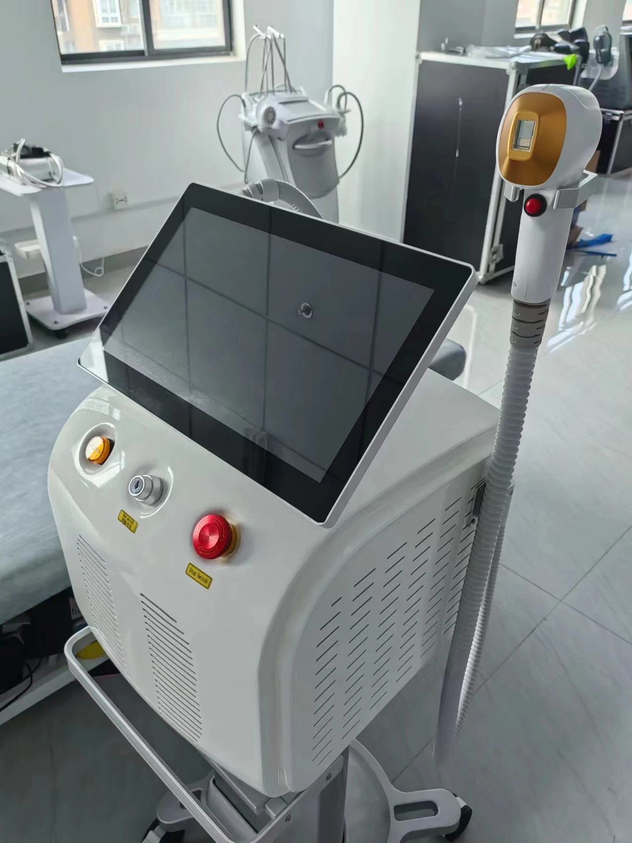 

2in1 808nm 4000W Diode Laser Hair Removal Machine Carbon Stripping Pigment Tattoo Removal Beauty Epilation Equipment