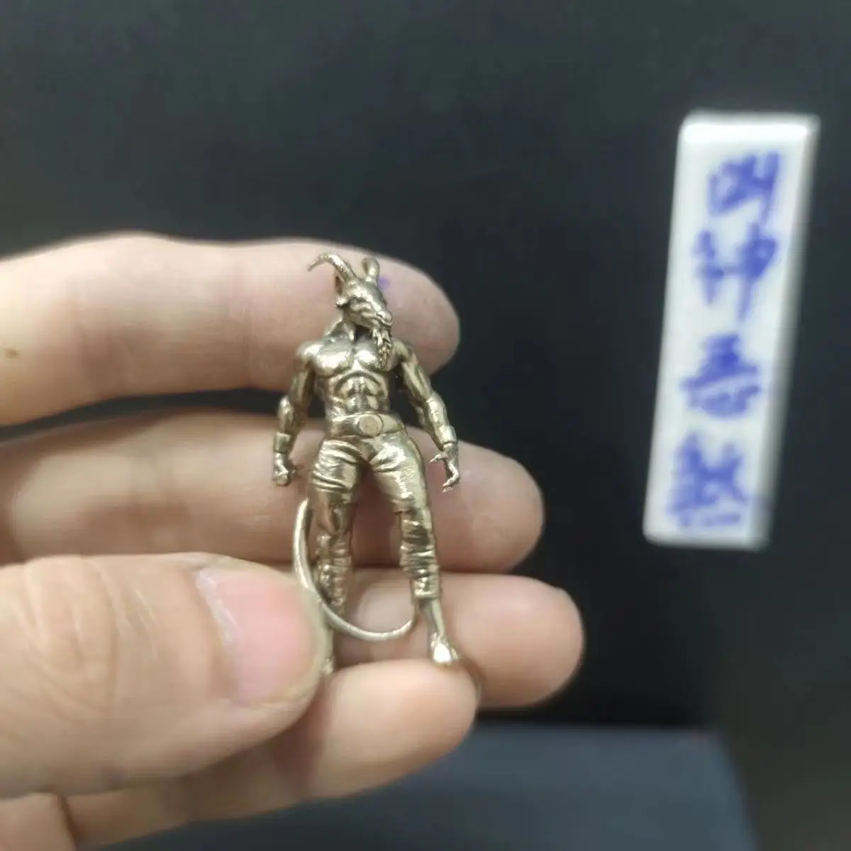 

Fine Copper Death Action Figures The Eye of Anubis Horus Student Personality Pendant Ornament Accessorie Creative Decor Figurine