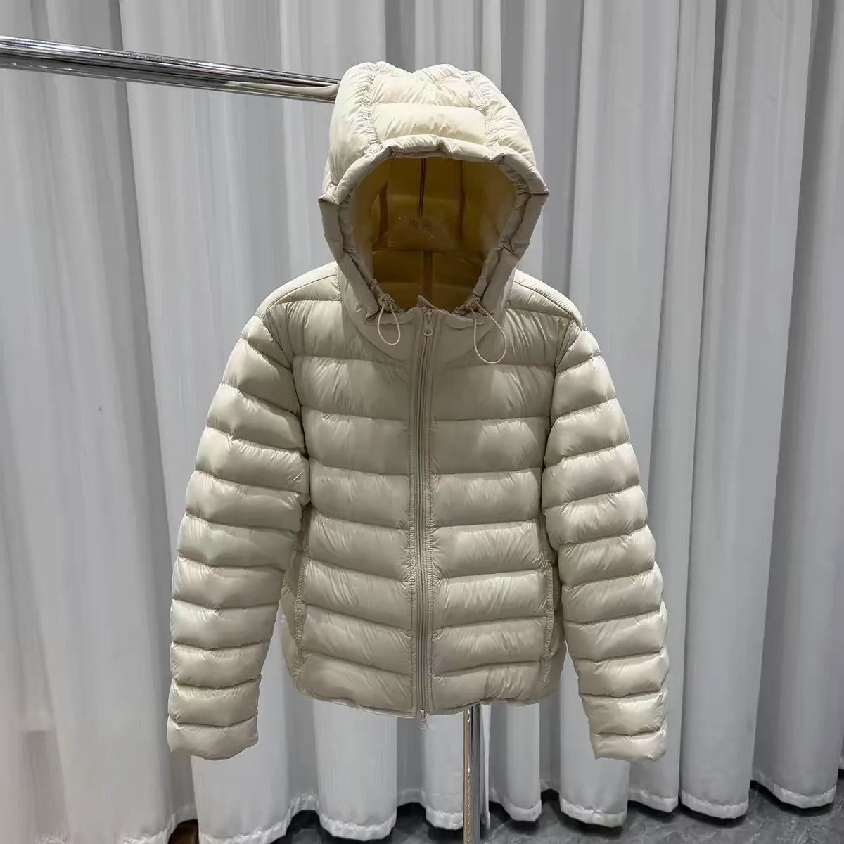 Winter White Duck Down Waterproof Outwears Women Lightweight Pork Rib Hooded Down Jacket Female Double Zipper Warm Down Jacket