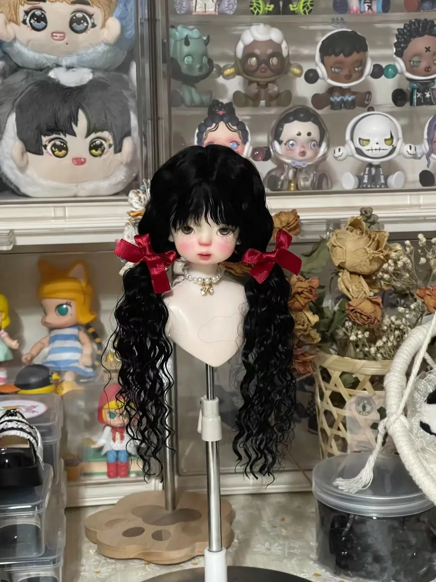 

Black 1/6 1/4 BJD MDD MSD Doll Hair , Fashion Black Curly Bangs Wig