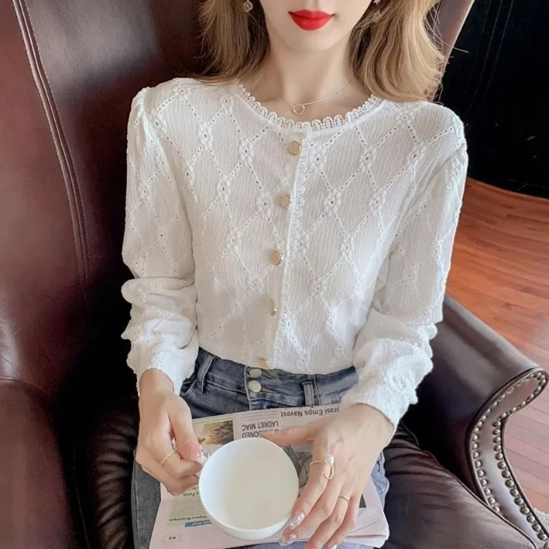 Spring New Fashion Lace Patchwork Hollow Out Blouse Long Sleeve Solid Loose Casual Shirt Tops Korean Elegant Women Clothing