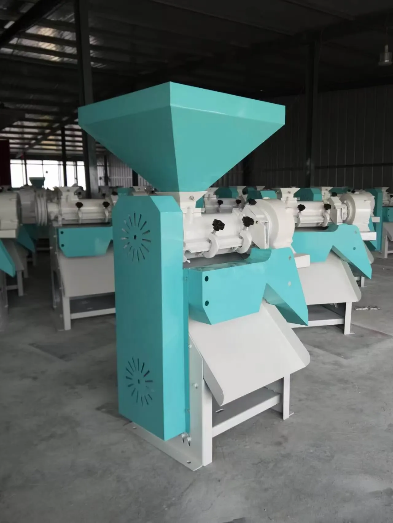 Model 90 Wheat Skin Bran Peeler Corn Husk Bran Peeling Machine Wheat Seed Skin Remover Maize Kernel Bran Peeler for Four Making