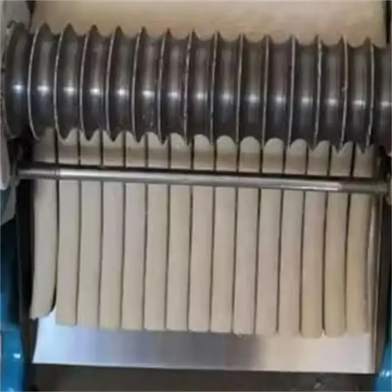110V 220V Chin Chin…