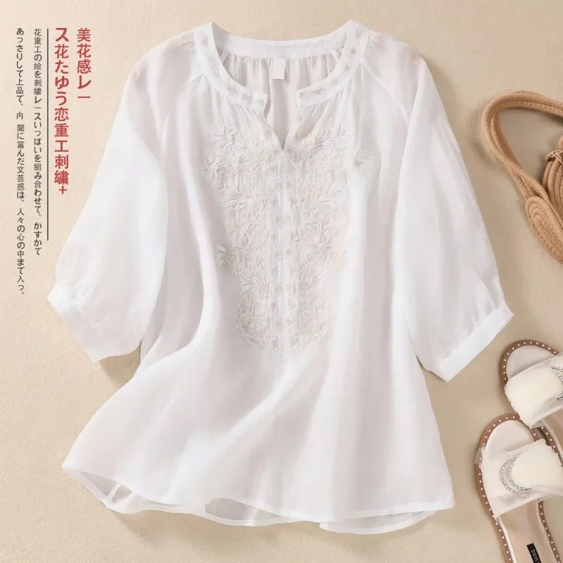 Cotton Linen Chinese Style Women\'s Shirt Summer Embroidery Vintage Blouses Loose Women Tops O-neck Clothing