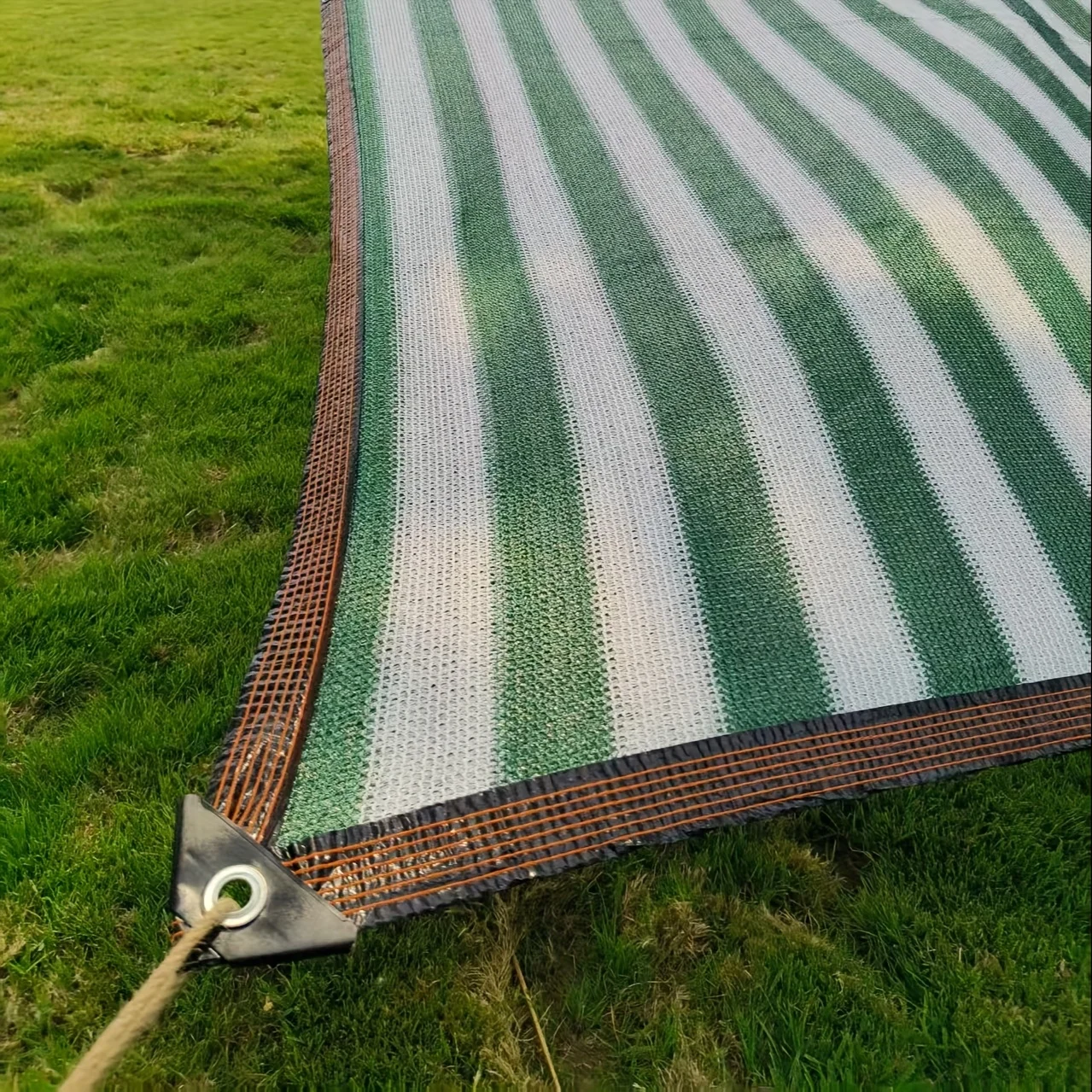 

Сетка для затенения из полиэтилена высокой плотности с медными пряжками и шнурками, 90% затенения, подходит для беседок, навесов и т.д.