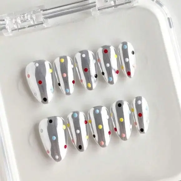 

10pcs Y2k Sliver Short Almond Handmade Press-On Nails,Metal Punk Nails,Suitable For Women's Christmas Parties Casual Wear