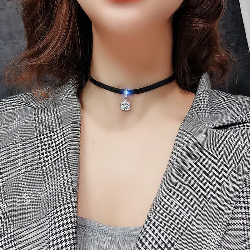 Glitter Zircon Geometric Pendant Choker Sexy Black Leather Short Necklace for Women Temperament Aesthetic Jewelry Accessories