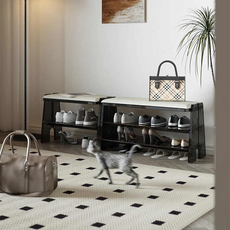مقعد تغيير الأحذية الصغير ذو الطراز البسيط، باب منزلي لغرفة المعيشة، شرفة واحدة، مقعد طويل للأحذية