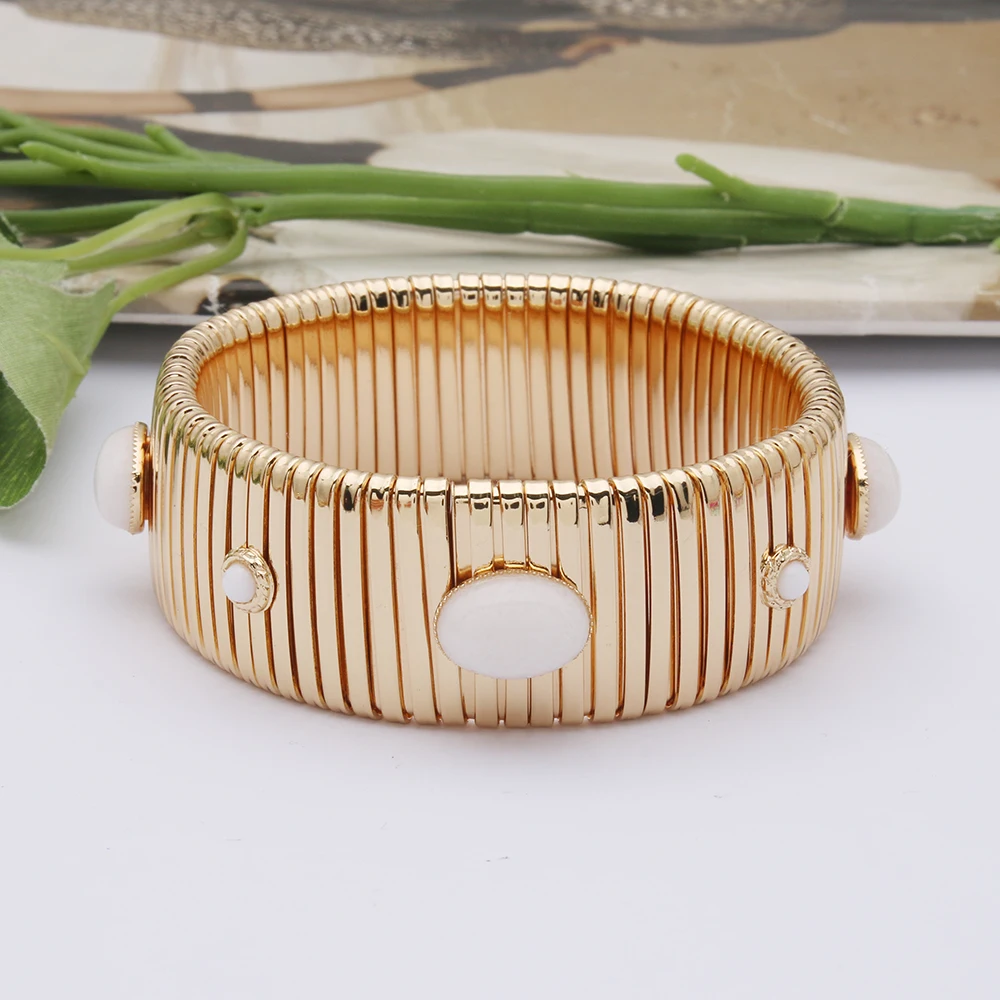 

Bohemian women's exaggerated natural stone copper bracelet