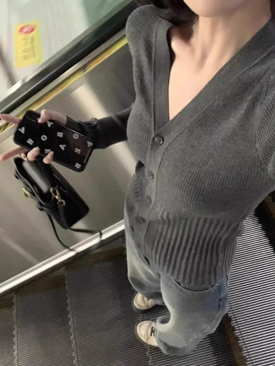 

Elegant Grey V-Neck Knitted Open Cardigan Women's Outerwear Autumn Winter Slimming Base Shirt Female Top Fashion Commute Style