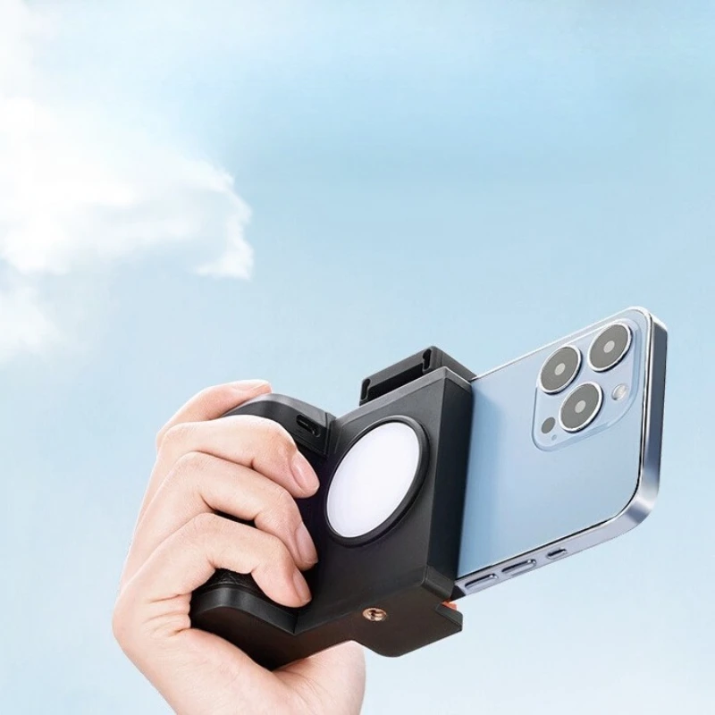 

Mobile phone bluetooth camera aid zoom wireless remote control camera handle stable vlog