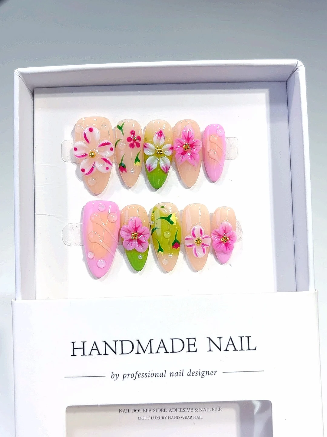 Letni kwiatowy manicure wysokiej klasy (D400)