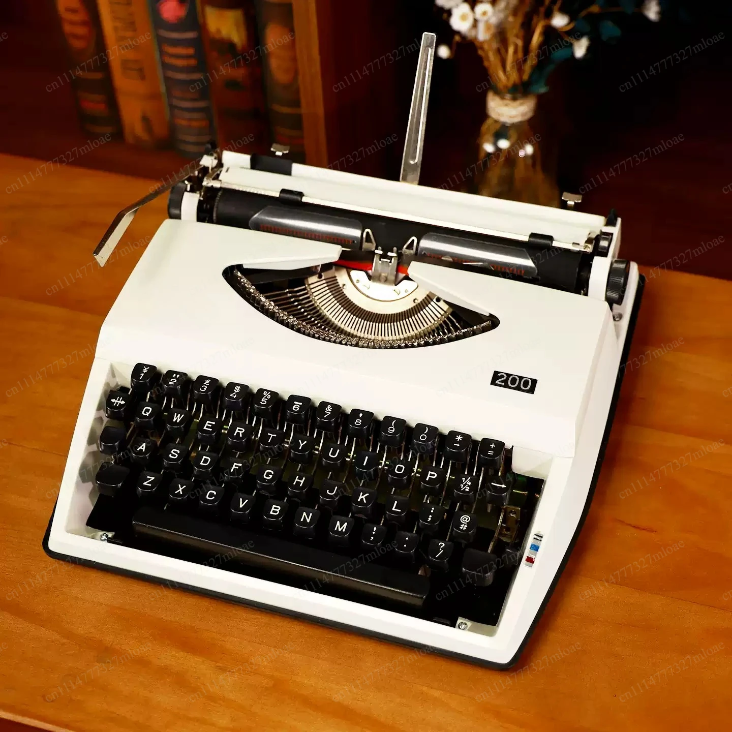 98% new, old-fashioned typewriter English machinery, normal use retro literary collection gifts medieval old things