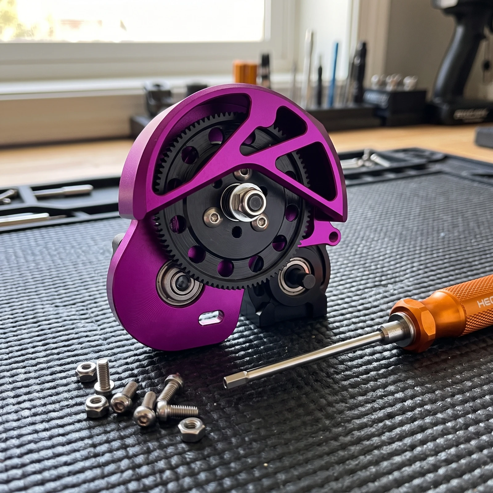 Metal Gearbox Assembly CNC Machined Single-Speed Gearbox Crawler Gearbox Complete Assembled for Hobbyists