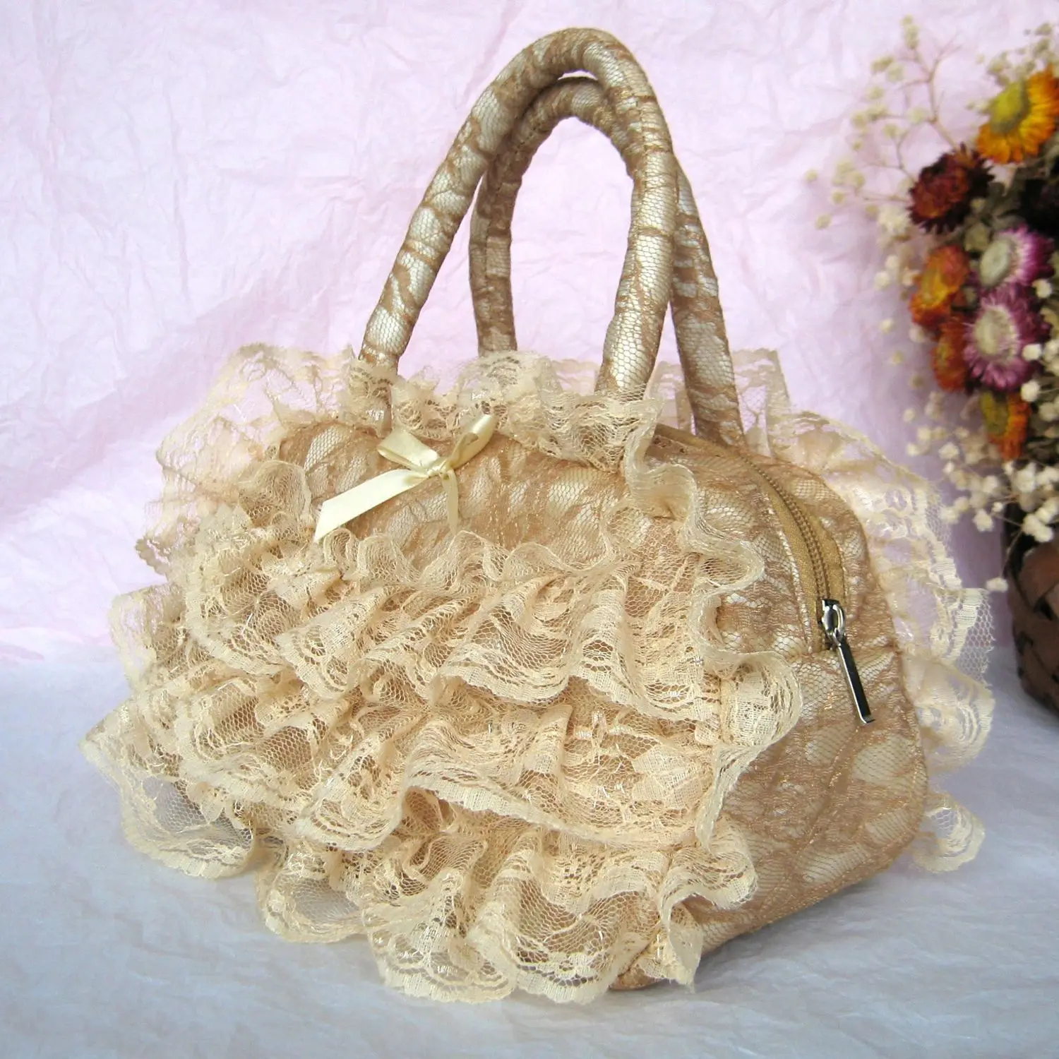 New Lace Bow Cut Out Lace Design, Fashionable Women's Bag, Retro Cut Out Japanese Style, Casual And Versatile Women's Handbag