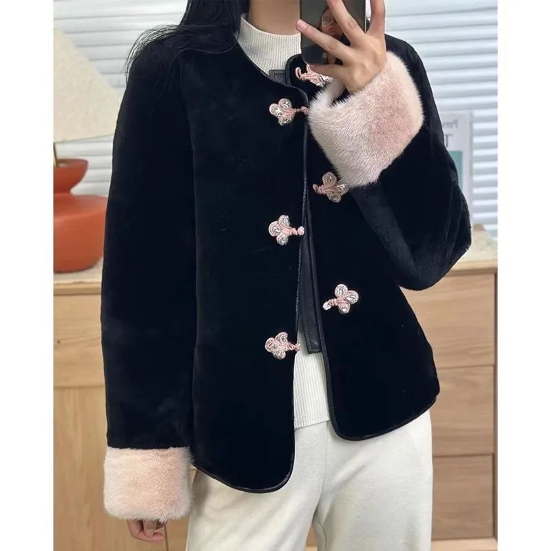 Luxury High Quality New Chinesefur Coat Women Warm Fashion Button-Fastening Faux Fur Mink Fur Thicken Short Top Jacket Patchwork