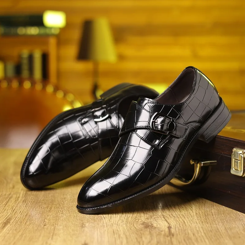 

Luxury Men's Dress Shoes Alligator Pattern Patent Leather Casual Oes High Quality Business Formal Shoes Classic Men Brogue Shoes