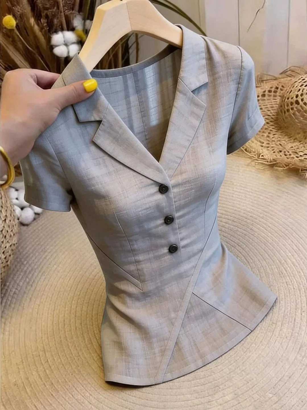 

Elegant Short Sleeve Shirt Women's Slim Fit Versatile Commute Style Korean Fashion Summer 2026 Poetic Lin Brand Pure Color