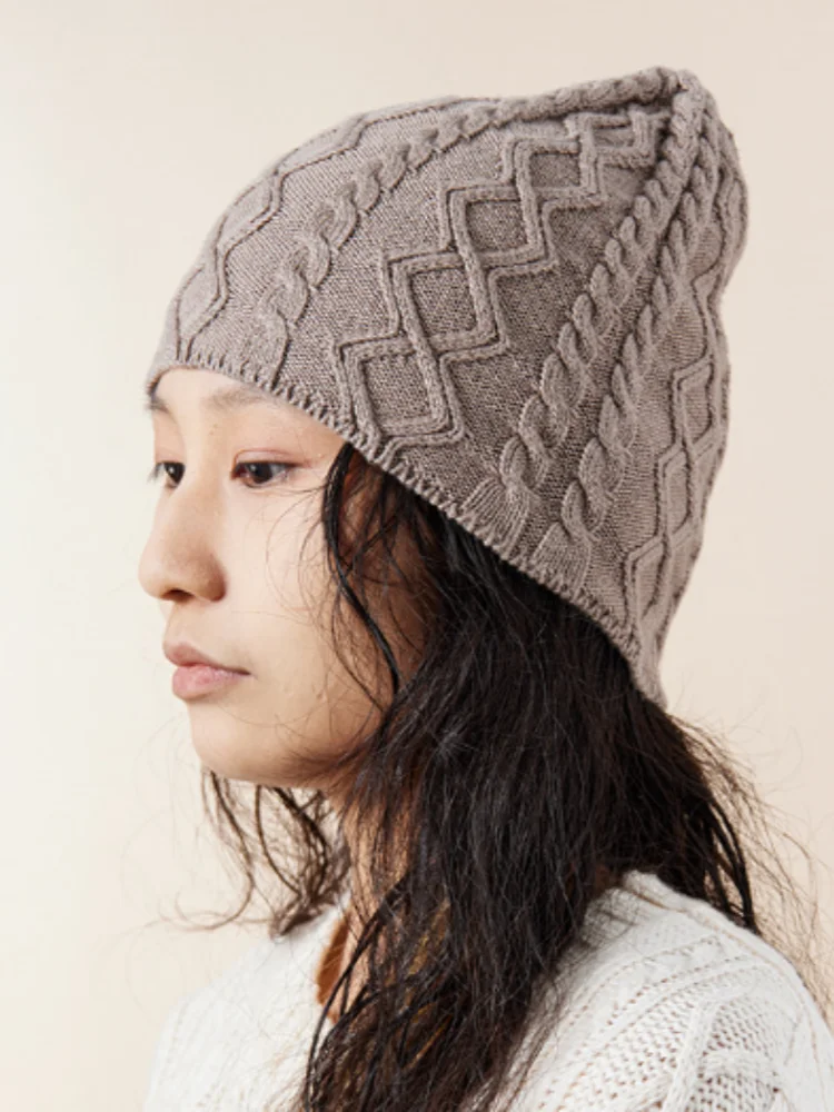 BirdTree, 52.3% Silk 47.7% Wool Knitted Cap, Women's Solid Warmth Hat, Outdoor Thicken Caps, 2026 Autumn Winter New S69511JF