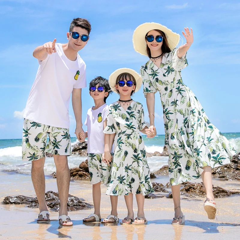 Holiday Look Family Matching Vacation Clothes Mother and Daughter Beach Dress Father and Son Resort Tops Shorts Two Piece Outfit