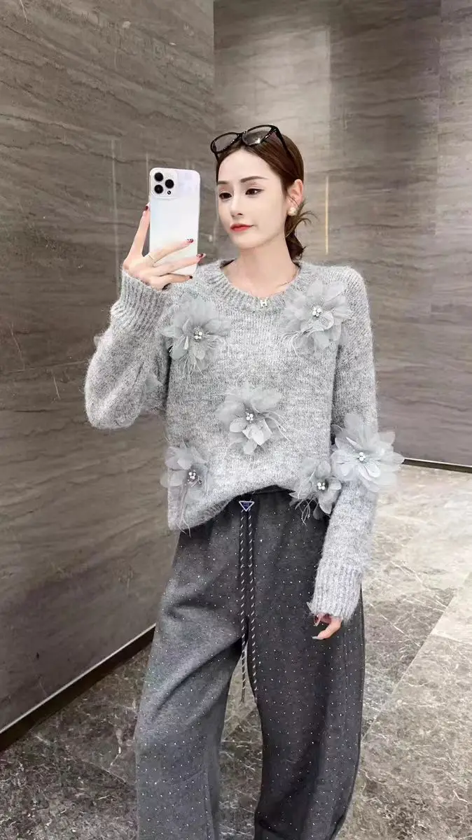 Women's Heavy Industry Beading Tassel Sweet 3D Flower Round Neck Knitted Pullover Autumn Winter High Quality Sweater N466