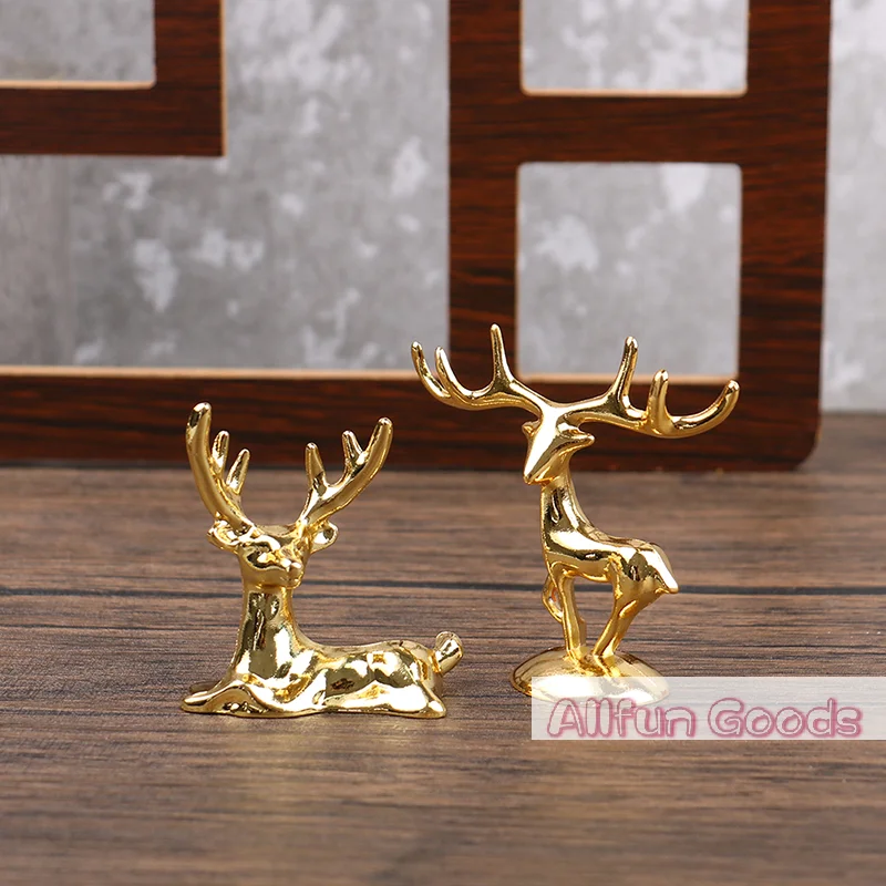 [TG835]Elk Deer Statue Nordic Christmas Reindeer Art Figurine Vintage Golden Iron Handicraft Home Ornament Table Decoration Gift