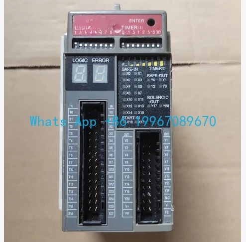 

second-hand FS1A-C01S safety controller tested ok