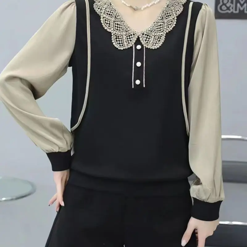 Fashion Peter Pan Collar Button Spliced Lace Blouses Women's Clothing 2024 Autumn New Loose Commuter Tops All-match Shirts