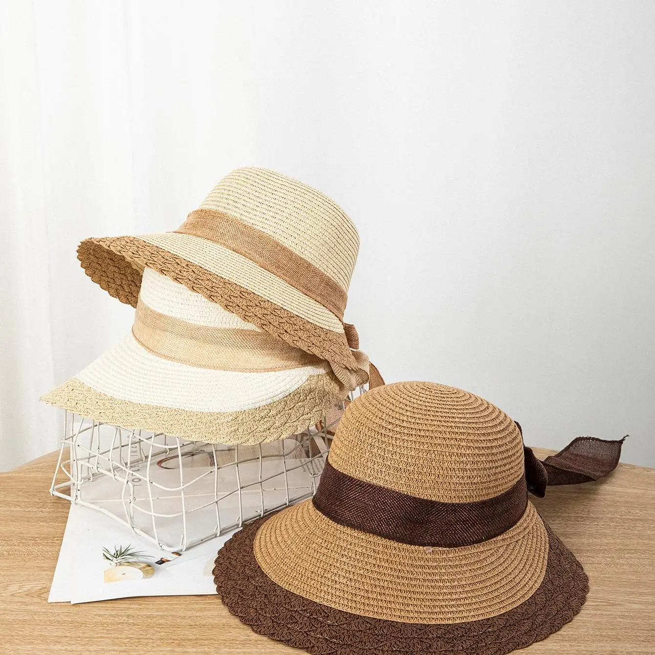 New summer and spring women's styles - Beach style - Wide-brimmed hat - - Casual vacation foldable straw hat - Sun hat