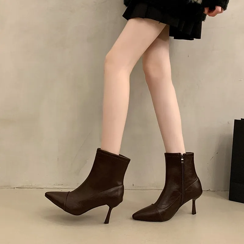 

Temperament Pointed Toe Booties Women Fall 2025 New Soft Leather Skinny Heel Skinny Boots Back Zipper Fashion Boots