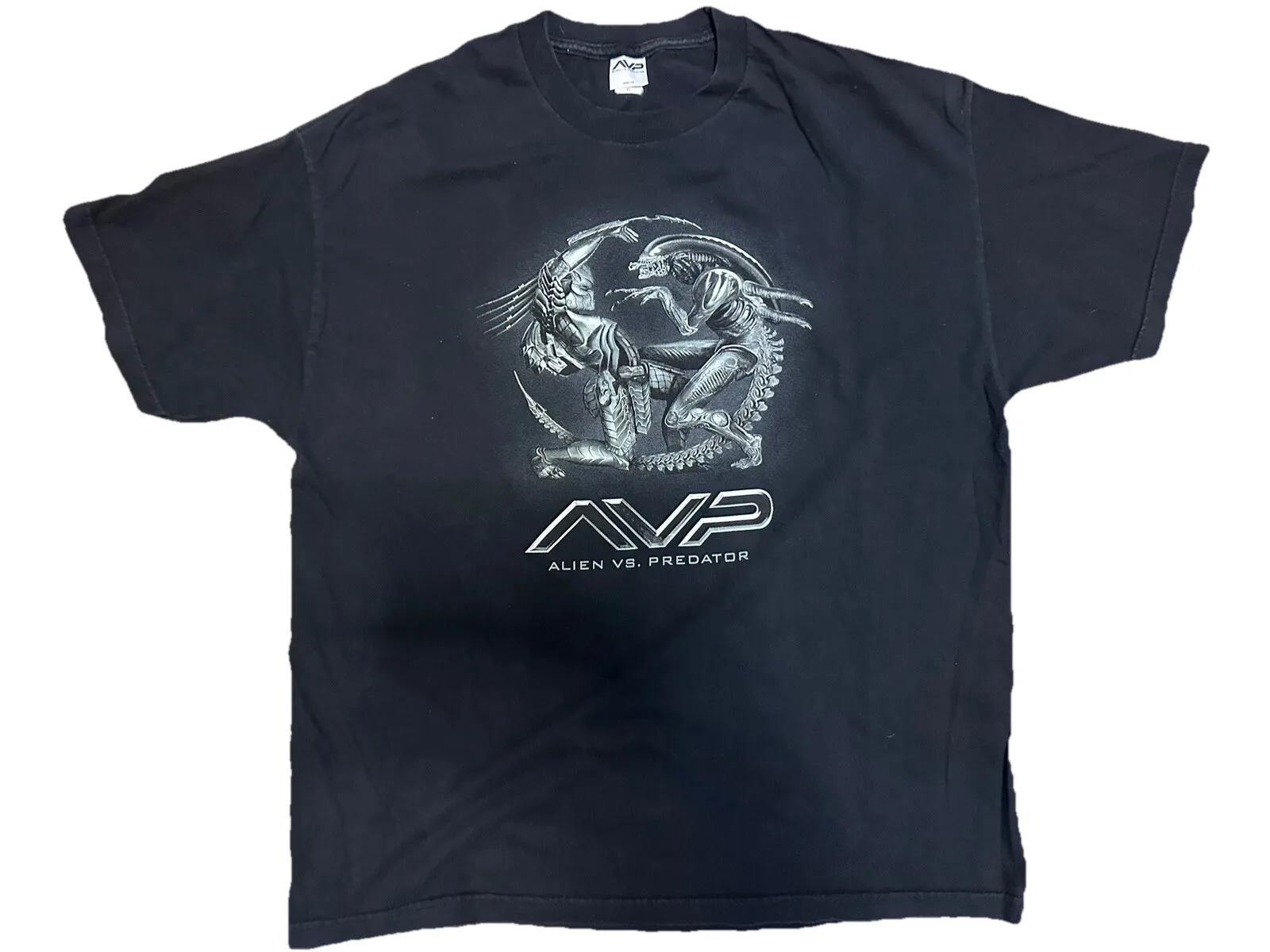 Vintage Aliens Vs Predator Whoever Wins We Lose T-Shirt XL AvP