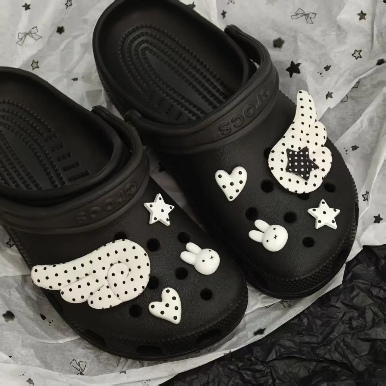 Vintage Black White Polka Dot Bunny with Wings Star Shoe Charms Detachable DIY Clog Shoe Buckle Accessories for Hole Shoe Decor