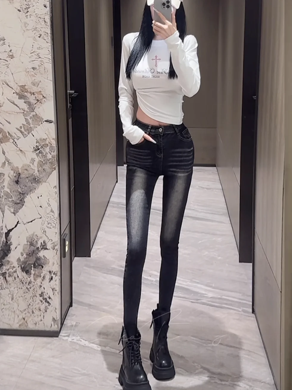 

Джинсы с высокой талией, выбеленные, с эффектом потертости, укороченные, корейский стиль, из хлопкового стрейч-денима, женские, облегающие, буткат