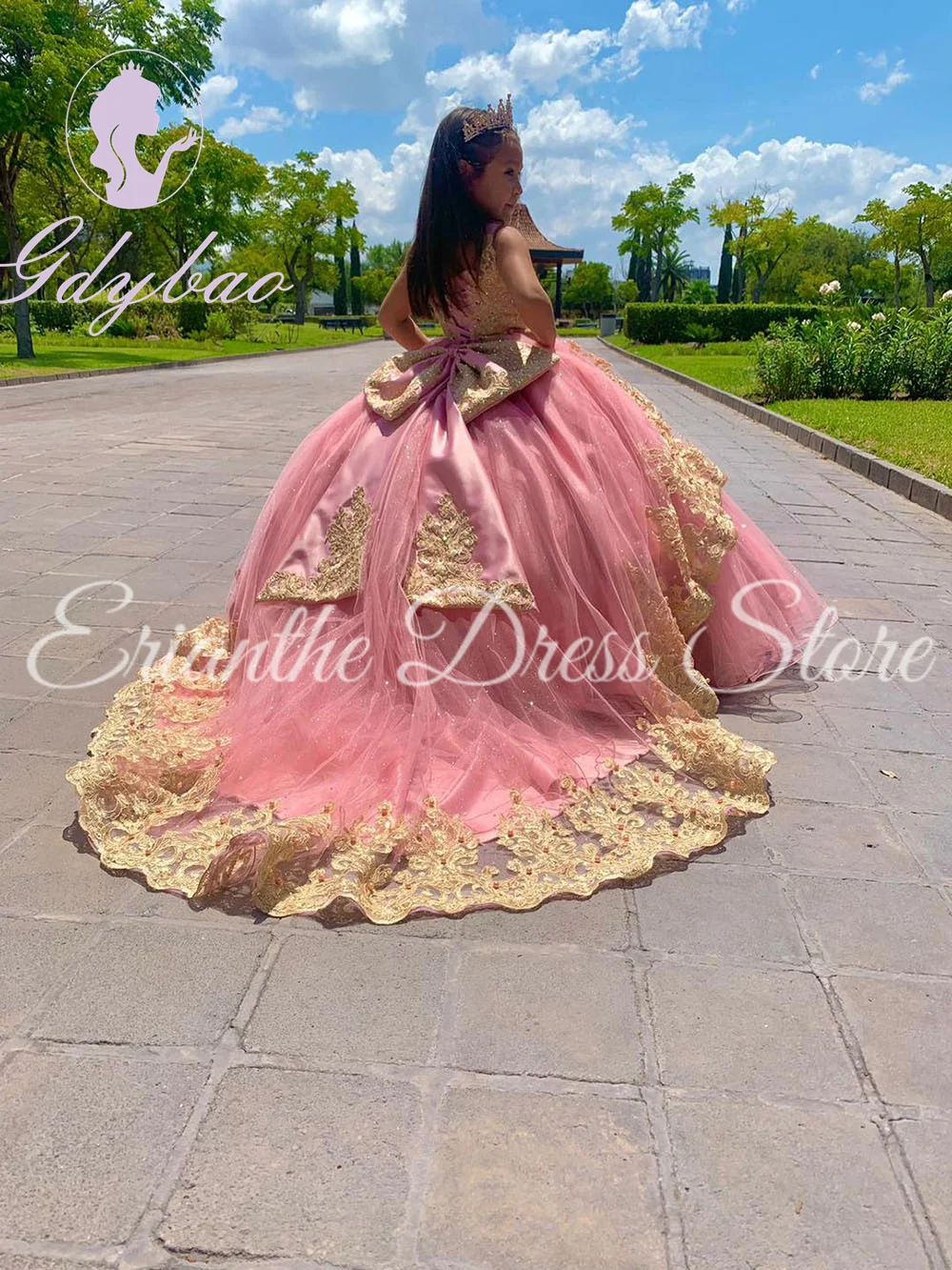 

Customized Flower Girl Dress For Wedding Pink Tulle Puffy Applique Lace With Bow Kids Birthday Party First Communion Bll Gowns