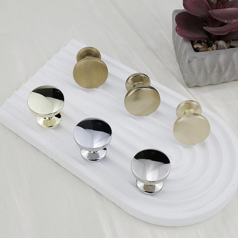 Einloch-Schubladengriff, leichte Luxus-Schranktürgriffe, minimalistischer kleiner Griff, Möbelbeschläge, glänzender goldener Knopf