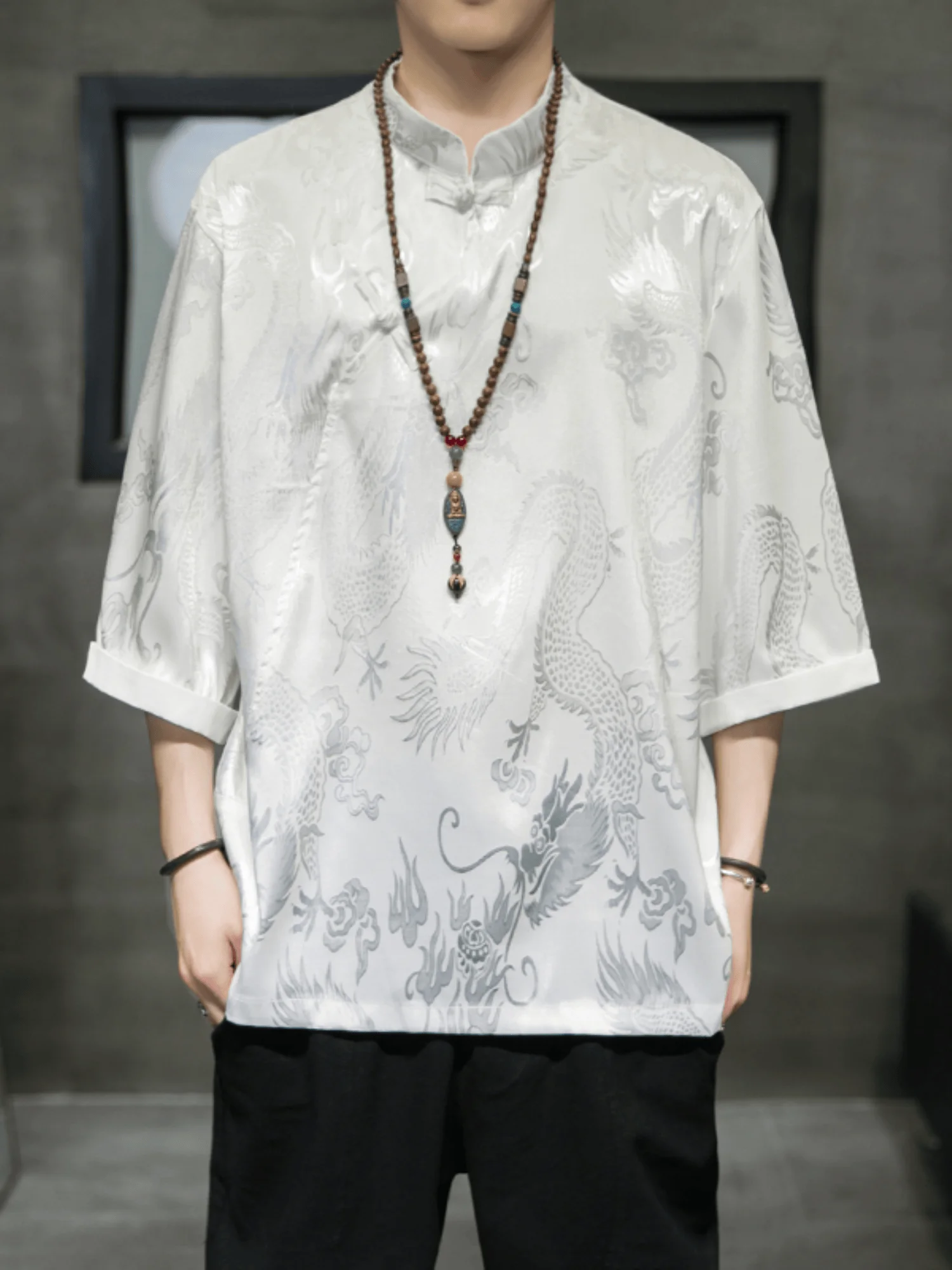 

Мужская свободная футболка большого размера из ледяного шелка с коротким рукавом, с принтом дракона, в традиционном китайском стиле, летняя, модная, брендовая, с отложным воротником.