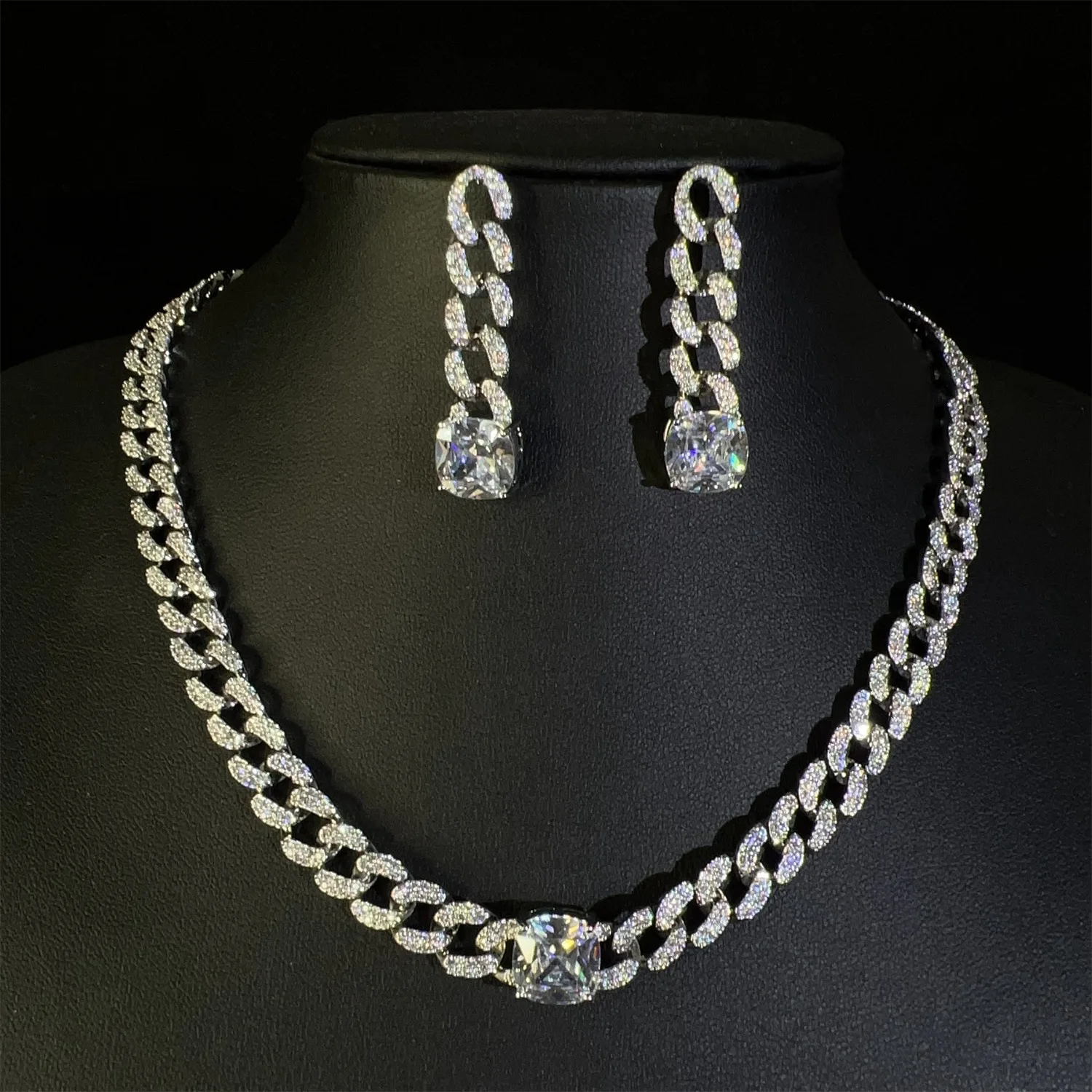 

New Fashion Temperament Punk Style Jewelry Daily Neutral Yellow Necklace Earring Set Women's Bride Wedding Holiday Gift M-1027