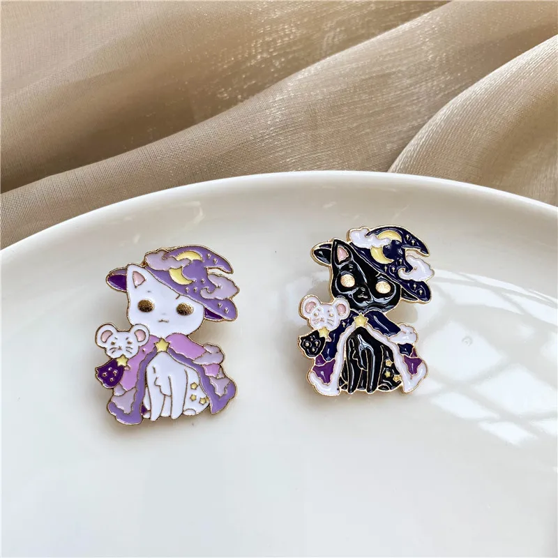 Cute Magic Wizard Cat Mouse Enamel Brooch Creative Star Cape Animal Bag Badge Couple Bff Clothing Lapel Pins Gifts Jewelry