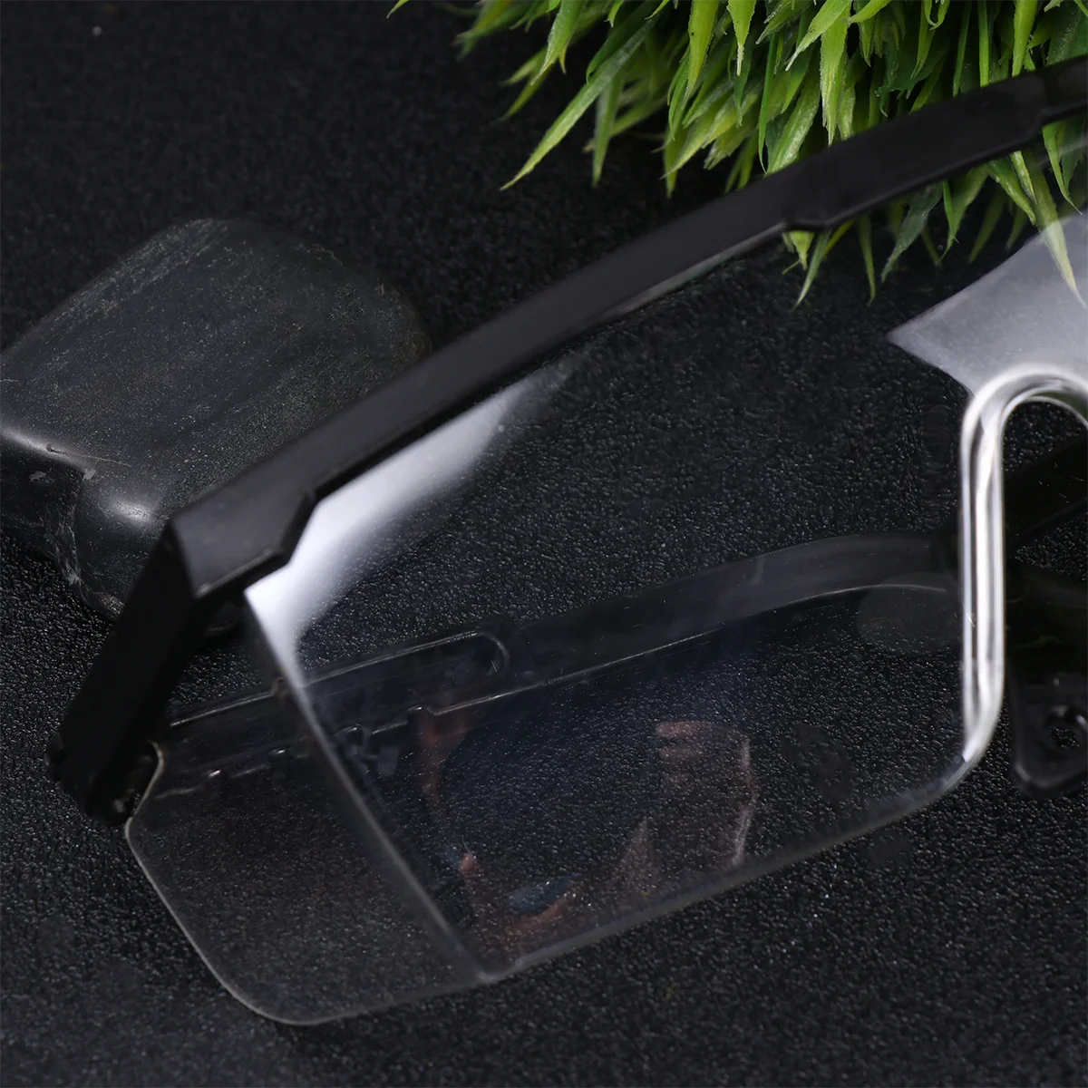 

1Pcs Dust Protection Eye Mask Premium Lightweight Goggles Outdoor Glasses Spittle Baffle Protective Outdoor Goggles