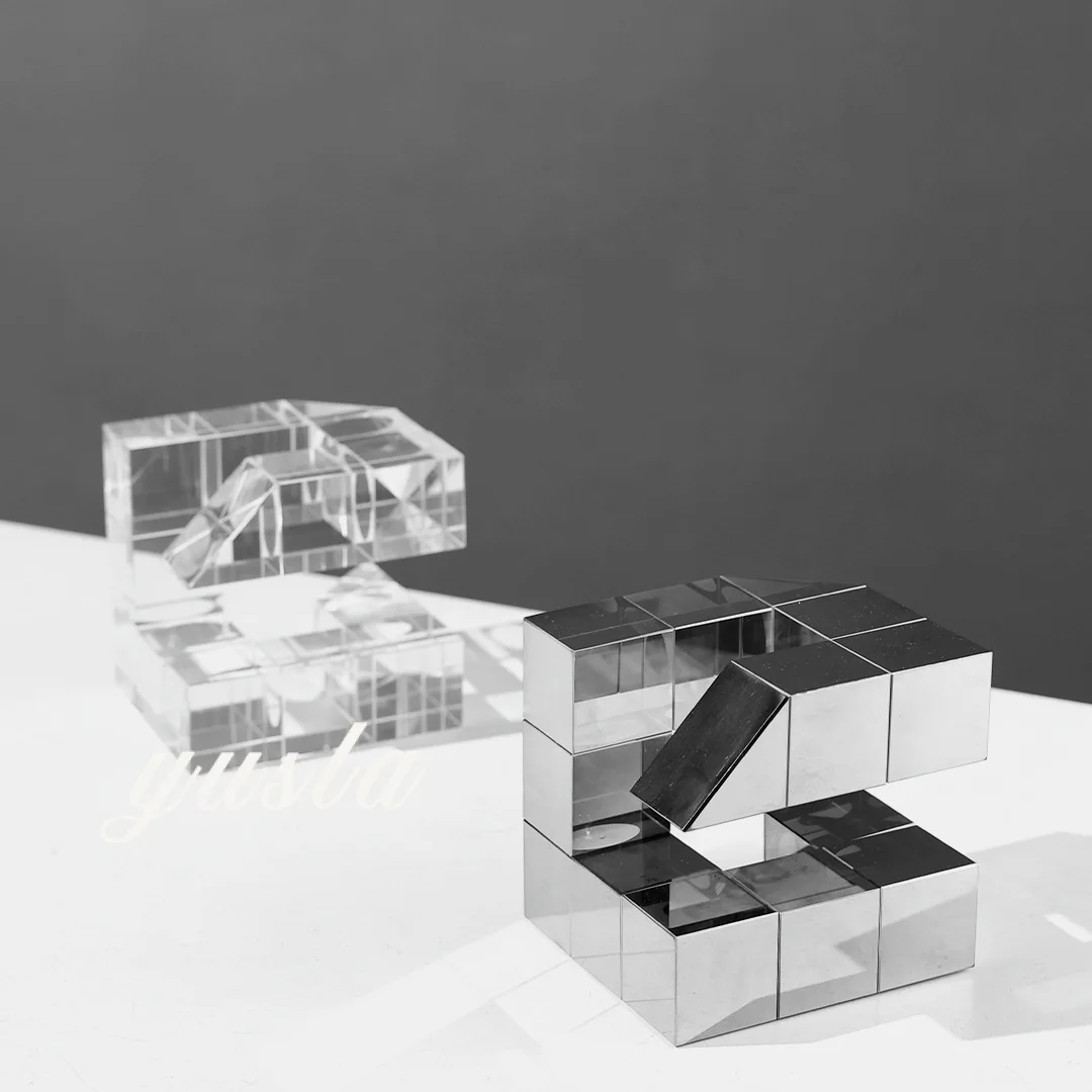 المنزل والمكتب وغرفة المعيشة وخزانة التلفزيون وطاولة القهوة وخزانة مدخل الدراسة وإكسسوارات الديكور الناعمة