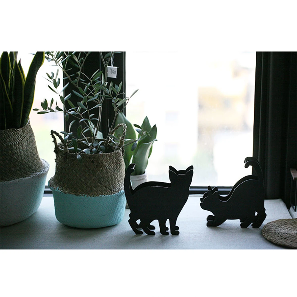 

Cat Shape Iron Holder Unique Decorative Bracket for Home Bedroom Living Room Mall Bathroom Outdoor Gift Holder