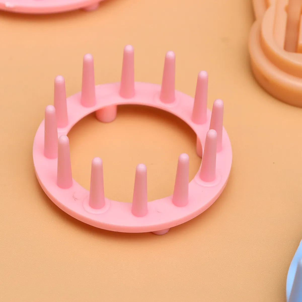 1Set in 1 Pompom Maker Set DIY Yarn Craft Tool for Consistent Pom Pom Fluff Ball Weaving Easy Use Instruction Included