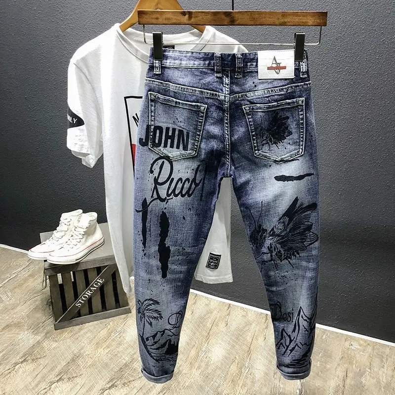 Retro Jeans for Men Slim Fit Torn Light Blue With Print Kpop Tapered Holes Mens Cowboy Pants Broken Ripped Aesthetic Xs Trousers