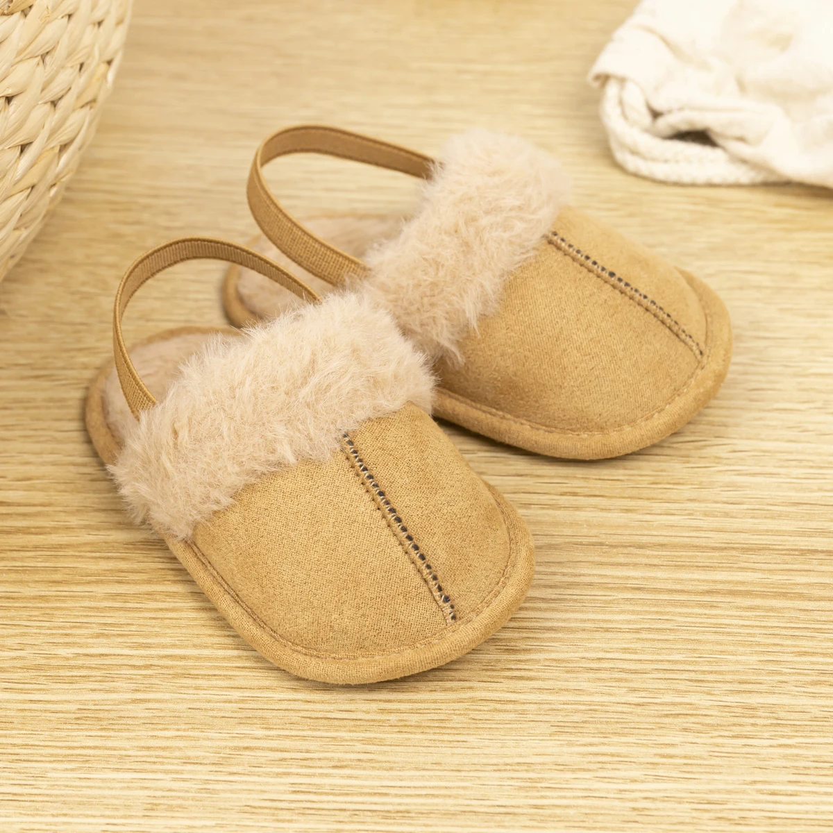 Winter Best Selling Baby Sandals Boys Girls Plush Elastic Casual Baby Shoes Cotton Soft Soles Comfortable Indoor Toddler Shoes